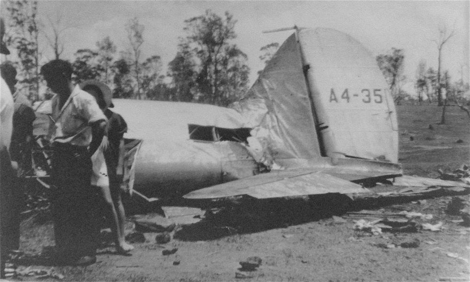 The wreckage of the RAAF Avro-Anson A4-35 which crashed near Kurri Kurri on January 10, 1940.