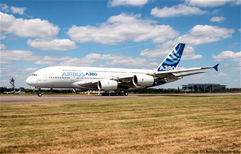 Farnborough International Airshow 2014 - Airbus A380 - Airbus - F-WWOW photo