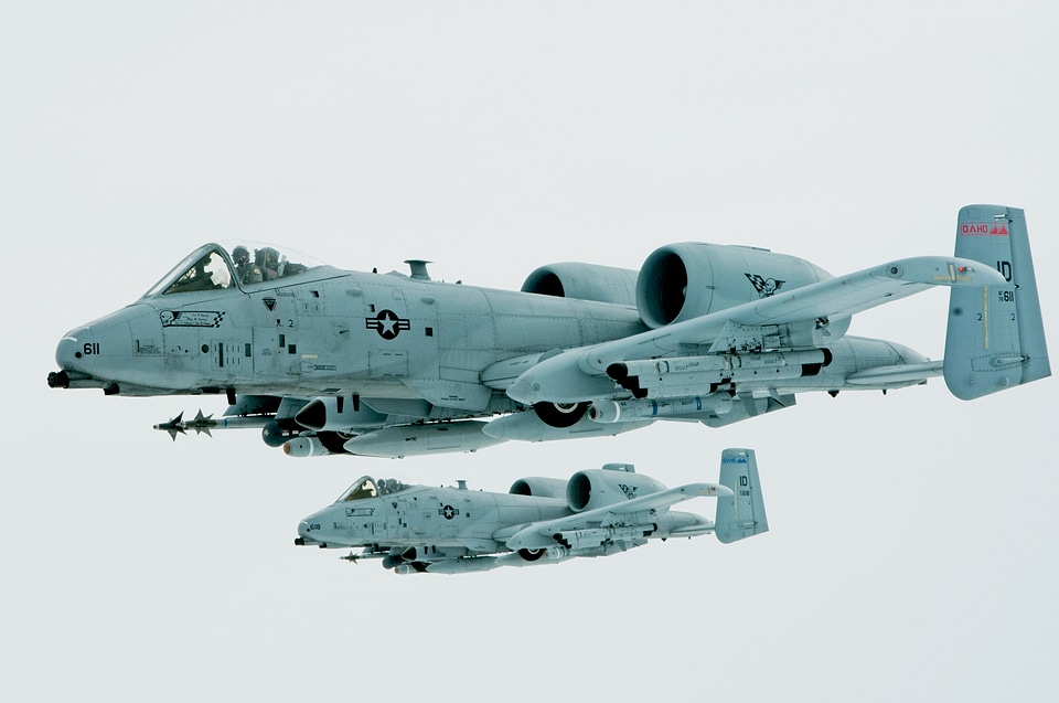 KC-135s refuel Idaho's A-10s in mid-flight