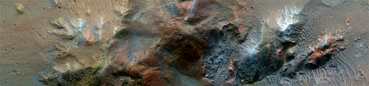 Mars - Central Structure of An Impact Crater