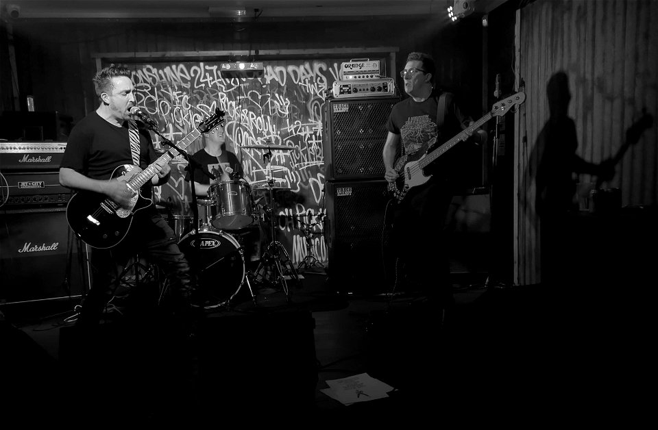 Hollow Bones / Knife Crime / Breacher / Skitz Wizards @ Percy's, Nottingham, 24 Feb 2023