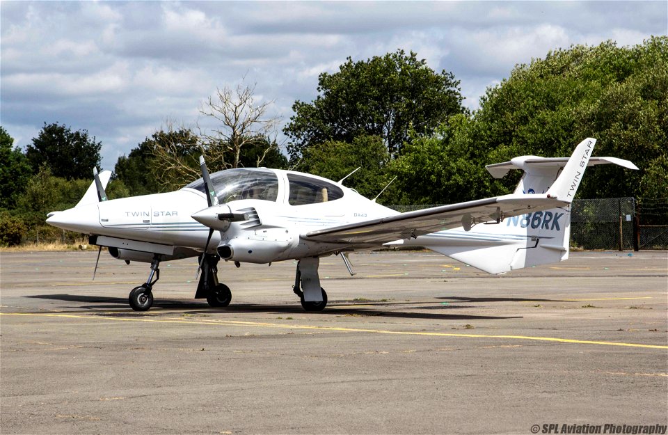 EGLK - Diamond DA42NG Twin Turbo