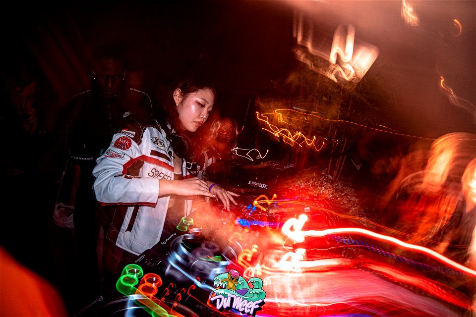 Du Weef: 16/09 Wavy Pics