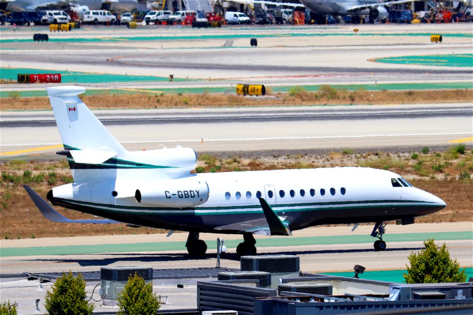 Anderson Air Dassault Falcon 900EX arriving at LAX