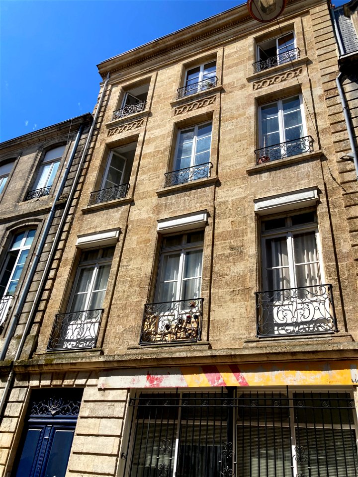 Site of First SM School: 53 Rue des Menuts, Bordeaux