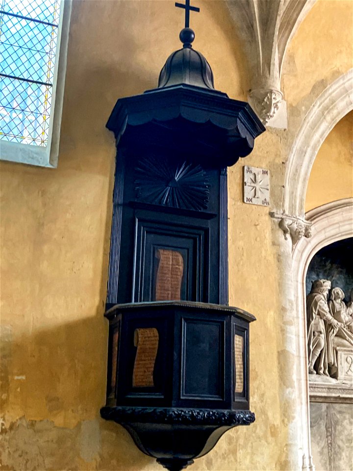 Pulpit in Misericorde Chapel, Bordeaux