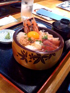海鮮丼