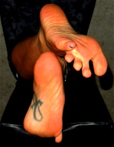 Timi's Bare Feet