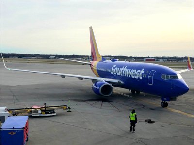Southwest 737-700 arriving at ROC