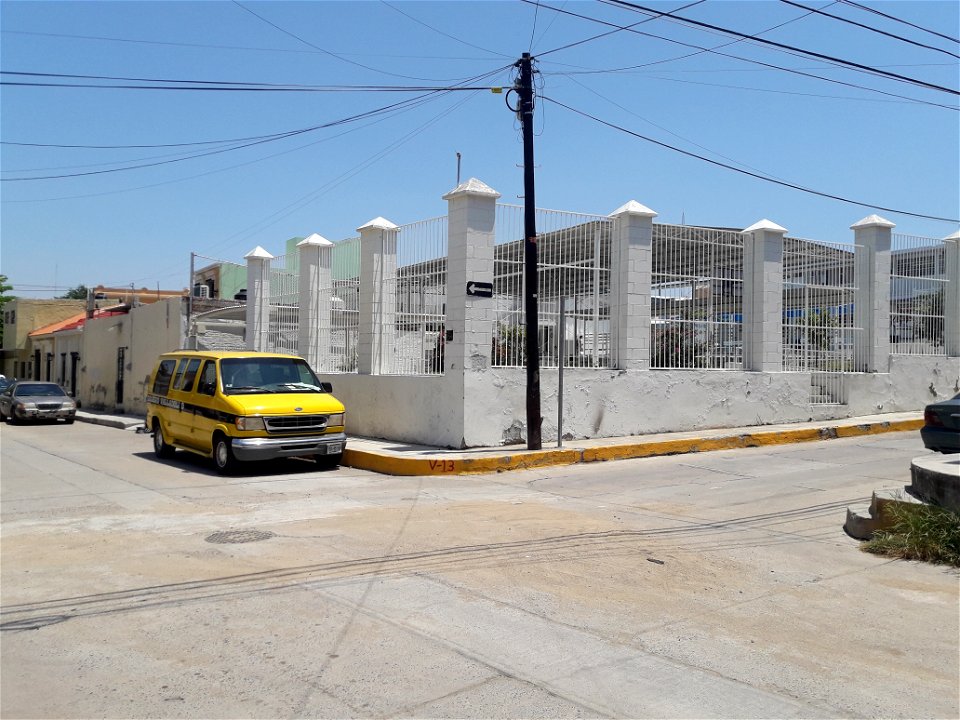 Colegio Valladolid en el centro de Mazatlán