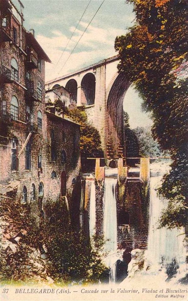 Bellegarde-sur-Valserine.Cascade sur la Valserine, viaduc et biscuiterie