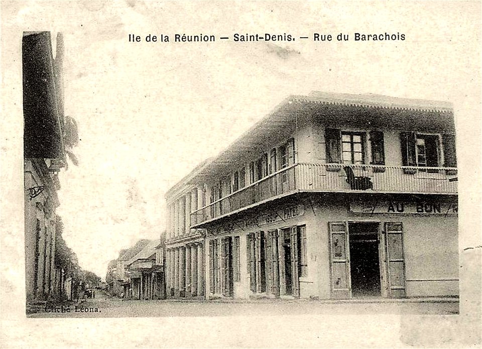 Saint-Denis-Réunion.Rue du Barachois