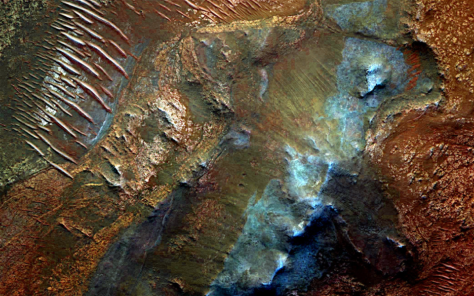Mars - Exhumed Layers Near the Nili Fossae