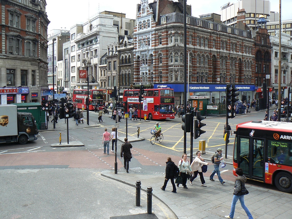 tourists crossing the junction in London