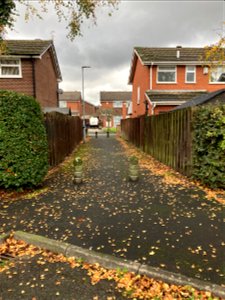 Links Rise to Rossett Drive passage, Urmston