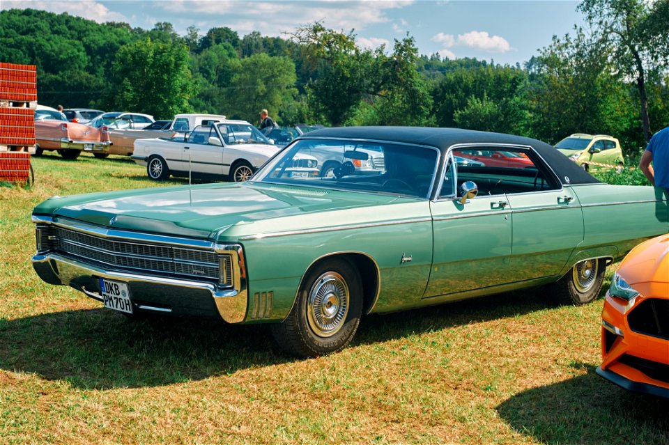 1969 Imperial LeBaron (1)