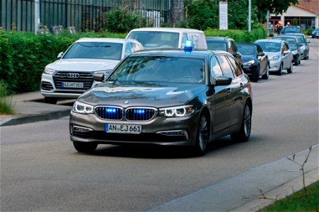 BMW cop car photo