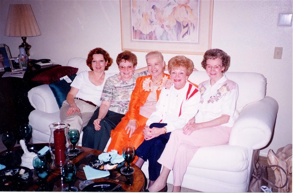 nanette joan lee mitzi gen