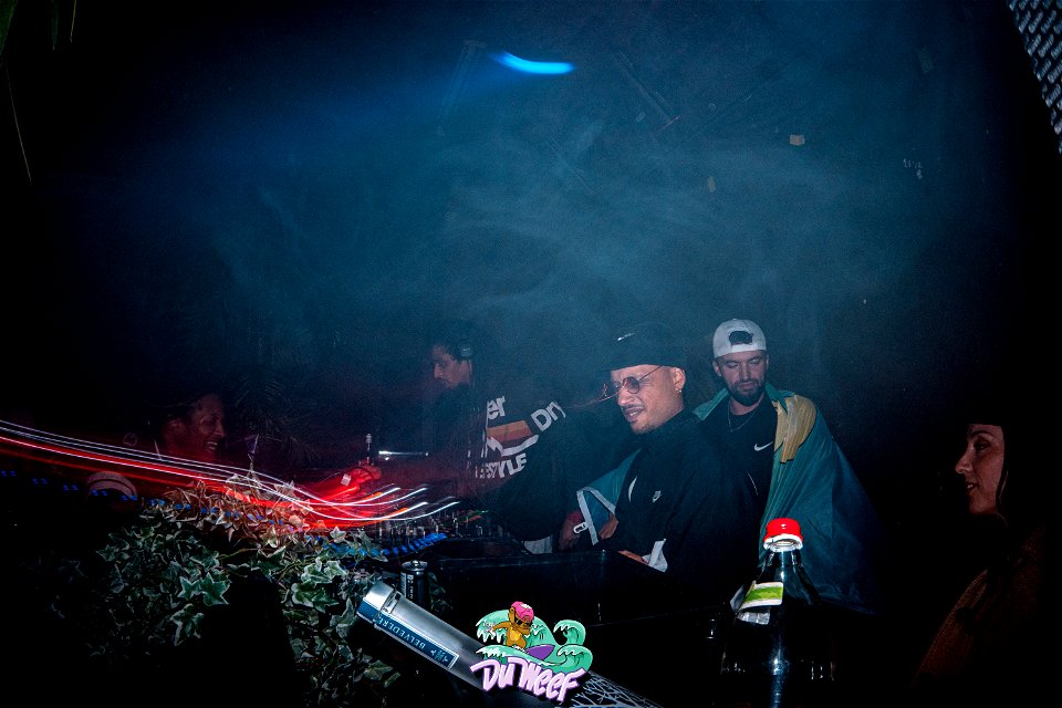 Du Weef: 16/09 Wavy Pics