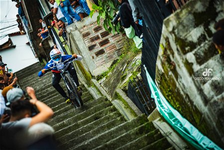 Downhill Urbano 2022