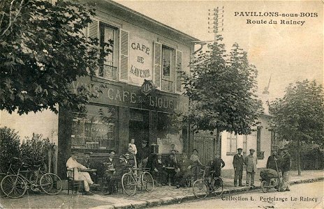 Pavillons-sous-Bois.Route du Raincy.Café de l'Avenir