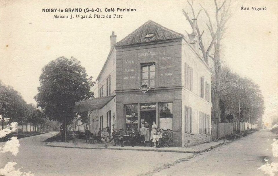 Noisy-le-Grand.Place du Parc