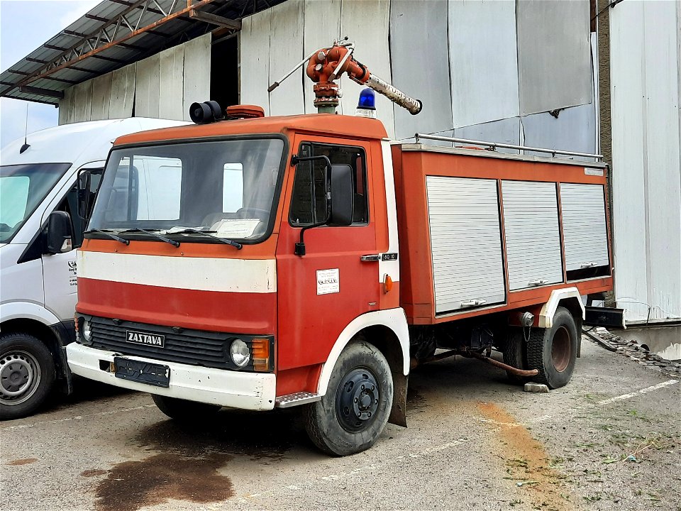 Zastava vatrogasni kamion / Fire Truck - Donji Ranković - Teslić - Republika Srpska - Bosna i Hercegovina