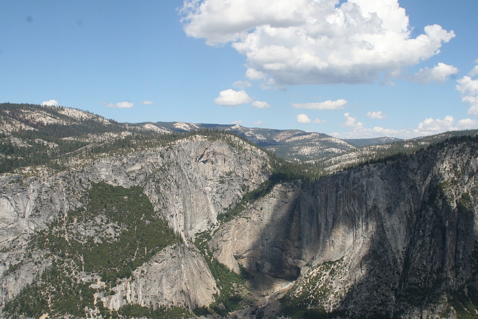 Hiking in Yosemite National Park