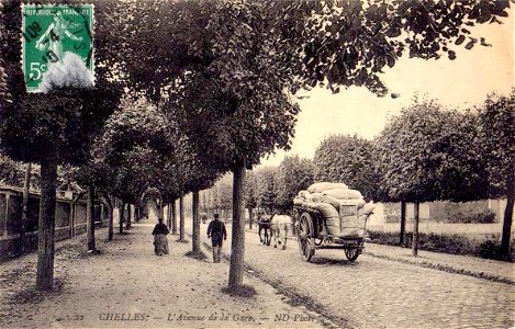 Chelles (Seine-et-Marne).Avenue de la Gare