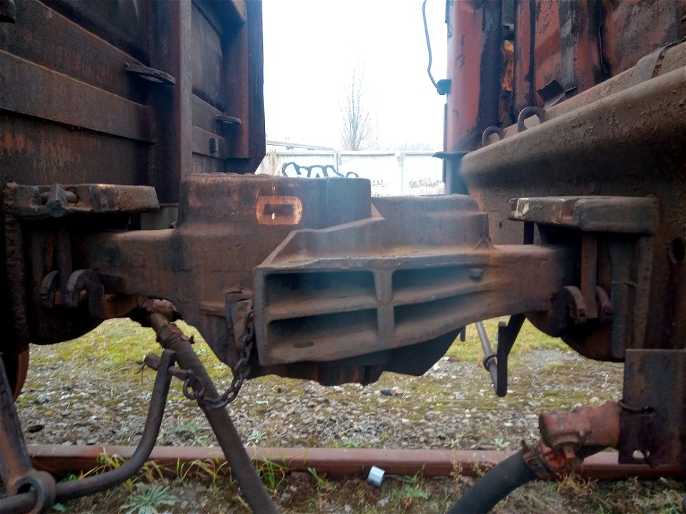 Automatic coupler