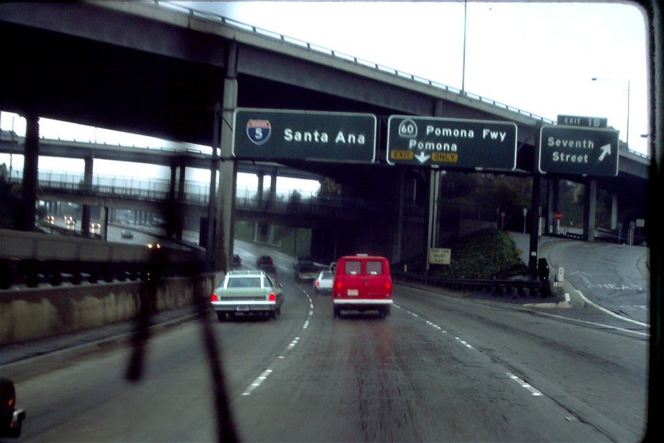 1976-02-CALI-LA-freeway-06