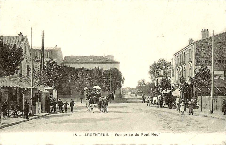 Argenteuil.Vue prise du Pont Neuf