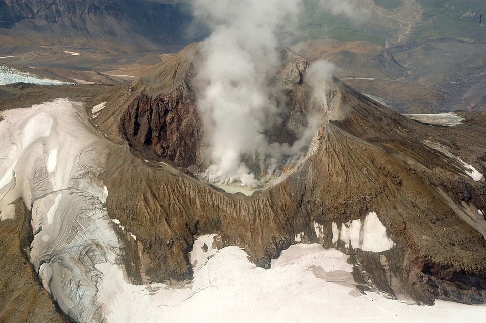 Mt Mageik a volcano in Katmai National Park