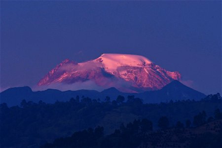 Nevado del Tolima. Cordillera central de los Andes en Colombia. Departamento del Tolima. Vista desde el departamento del Quindío.