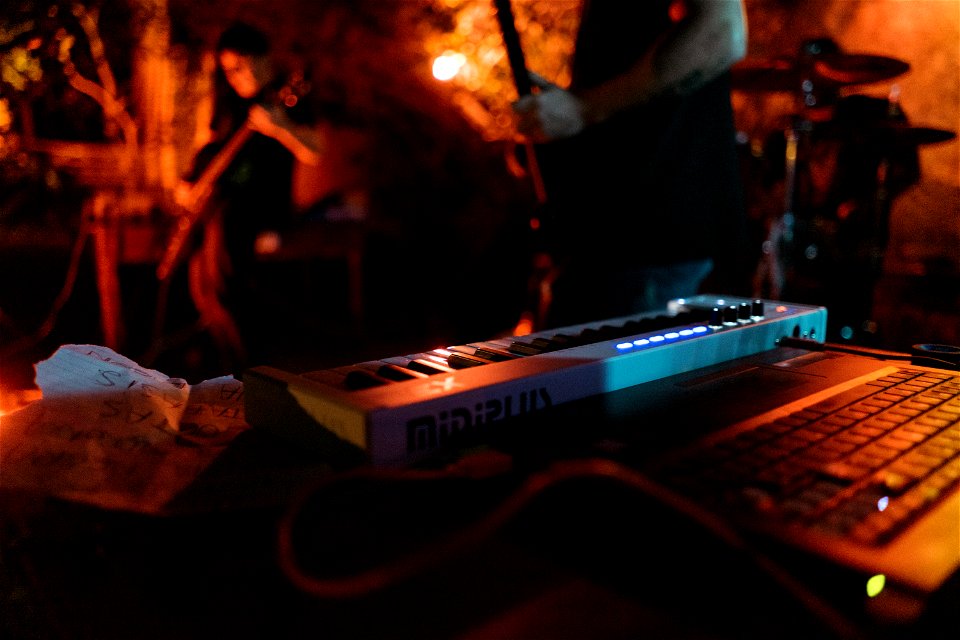 MÖRMO @ La Marylin LP