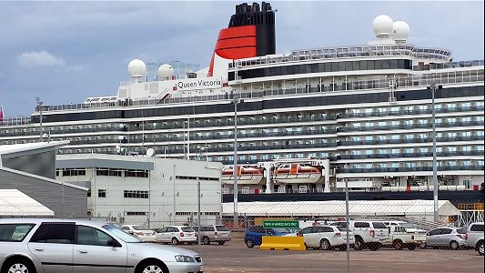 Queen Victoria 2016_03-17 photo