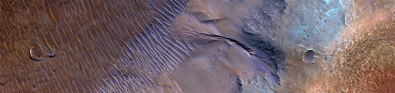 Mars - Possible Phyllosilicates in Nirgal Vallis and Gullies photo