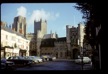 Bishop's Eye gatehouse, Pauper's Gate, and Wells Cathedral