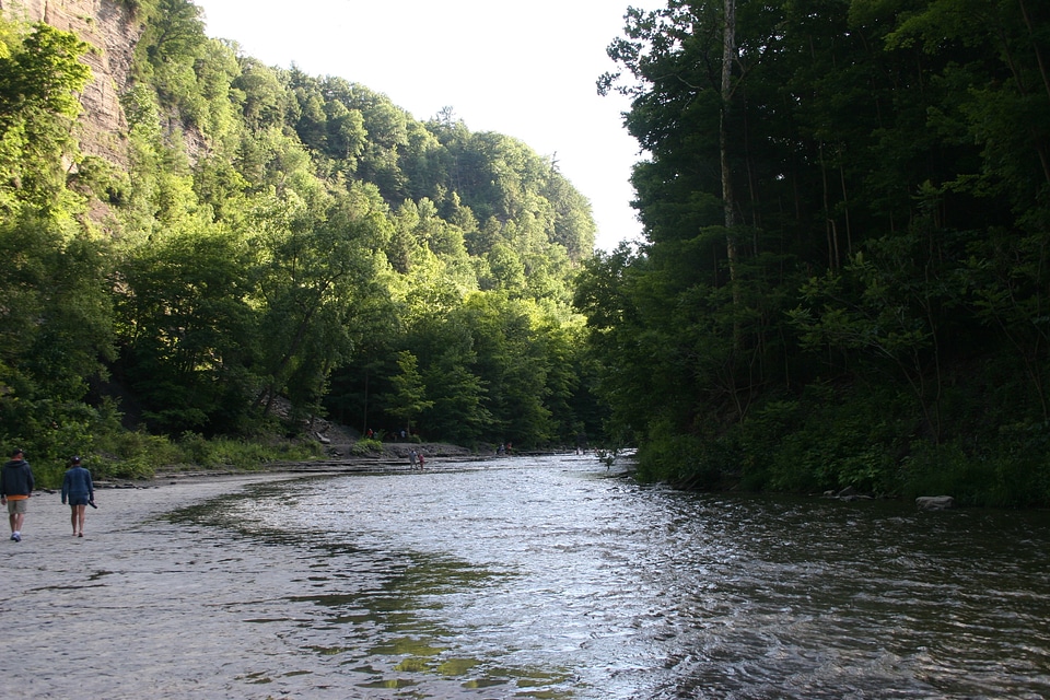 Path to Taughannock Falls in the state park