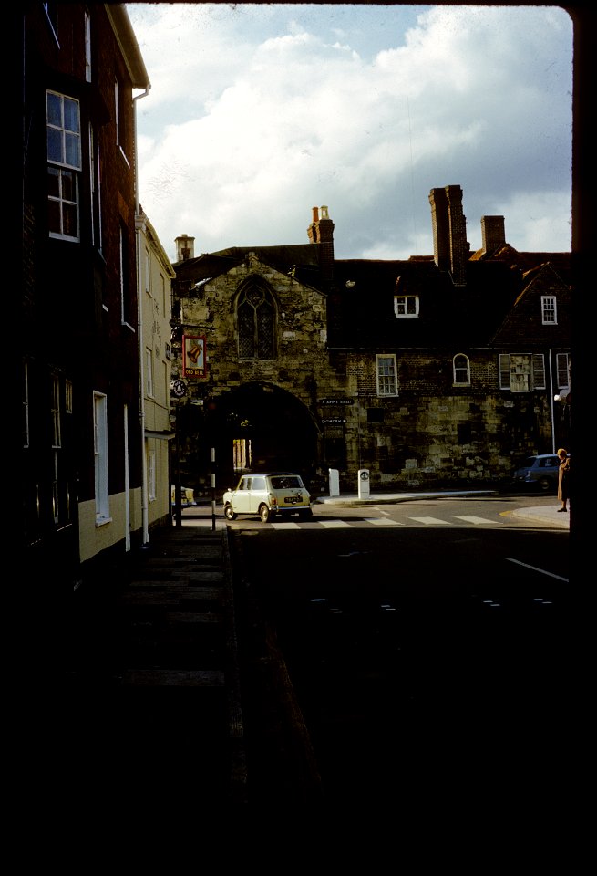 St. Anne's Gate, Salisbury