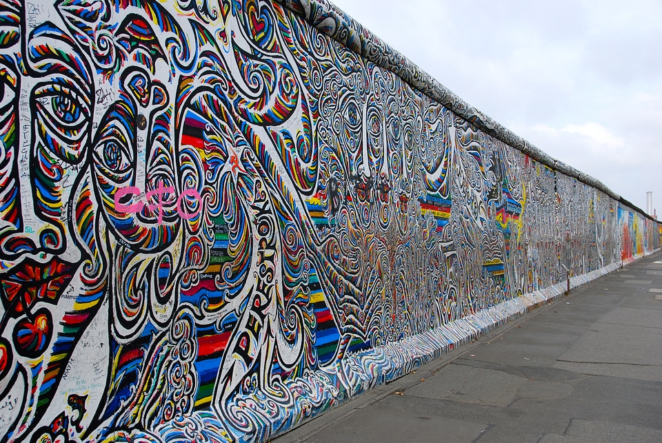 Berlin wall graffiti painting