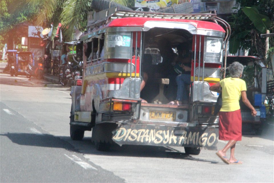 TRADITIONAL JEEPNEY