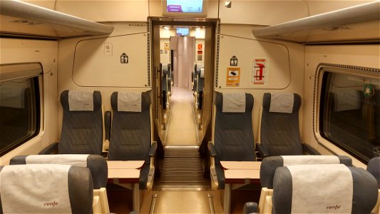 Interior Renfe S-599