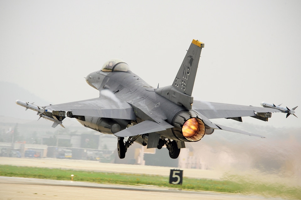 An F-16 Fighting Falcon takes off