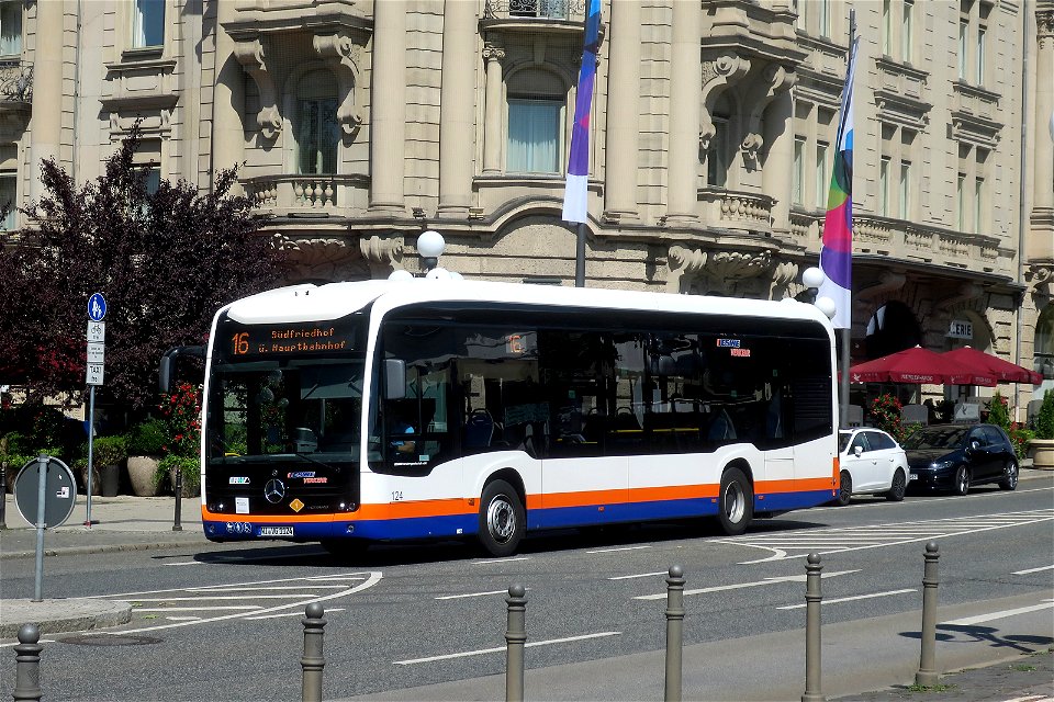 ESWE, Wiesbaden - Wagen 124 - WI-VG 1124 - Mercedes-Benz O 530 eCitaro (VIN WEB62863013140328 / 2020) - Wiesbaden, 02.08.2022