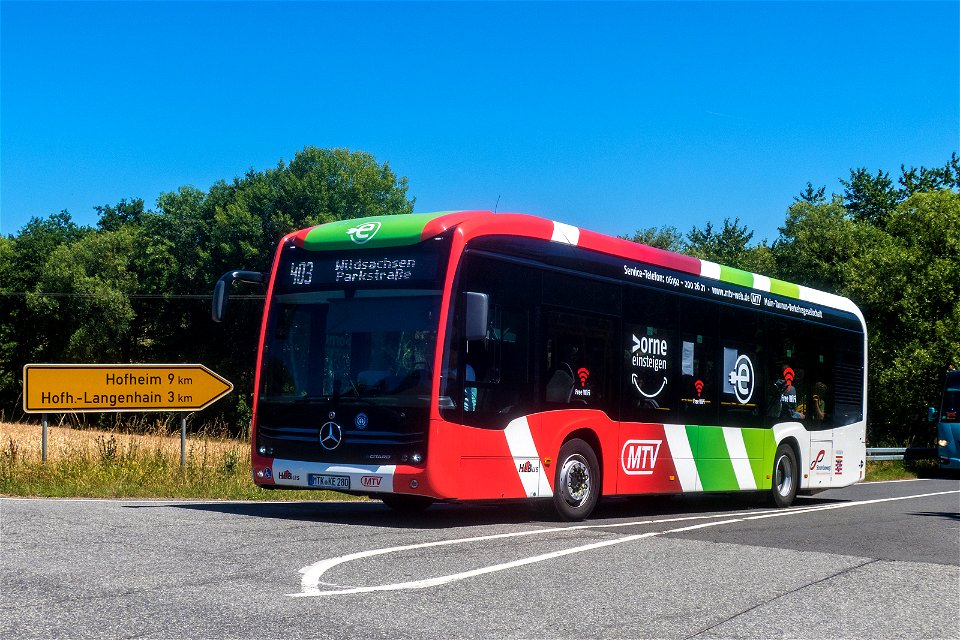 HLB Hessenbus, Hofheim (HE) - Wagen 213 - MTK-KE 280 - Mercedes-Benz O 530 eCitaro (2021) - MTK Verkehrsges - Hofheim, 08.07.2022