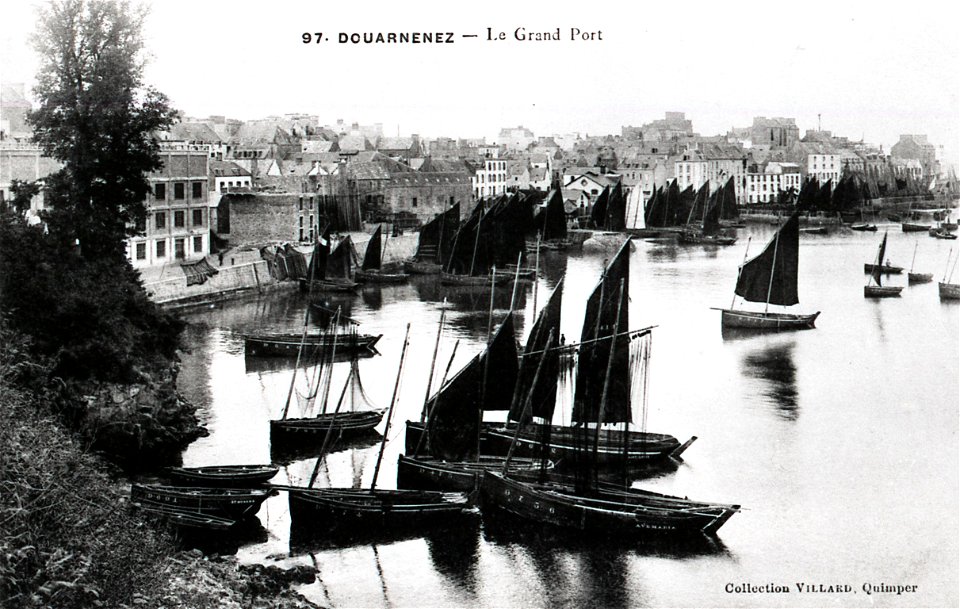 DOUARNENEZ le grand port CIRCA 1900 photo