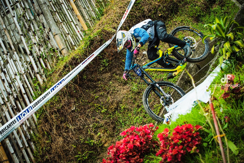 Downhill Urbano 2022