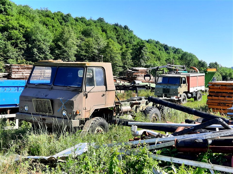 2x TAM 110 Šnjegotina Velika - Čelinac - Republika Srpska - Bosna i Hercegovina