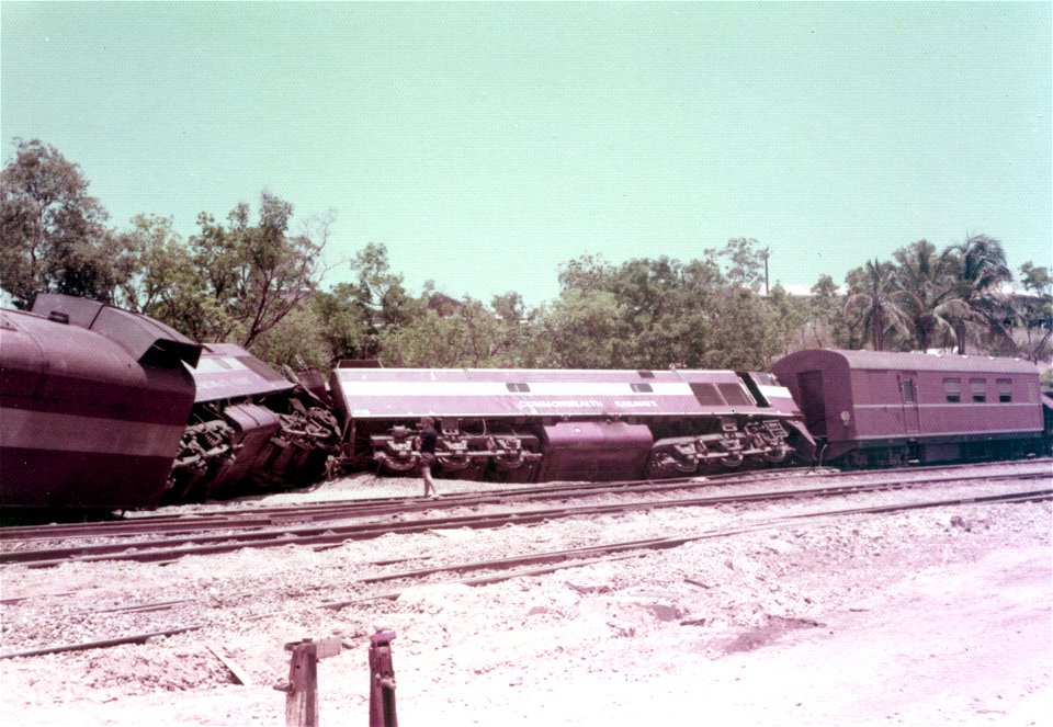 Train Crash 4-11-1972 - 003